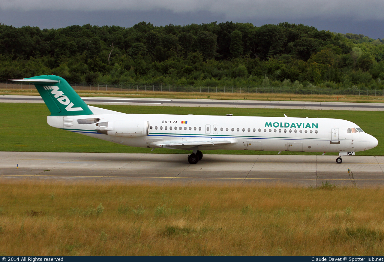 Photo of ER-FZA - Fokker 100 operated by Moldavian Airlines