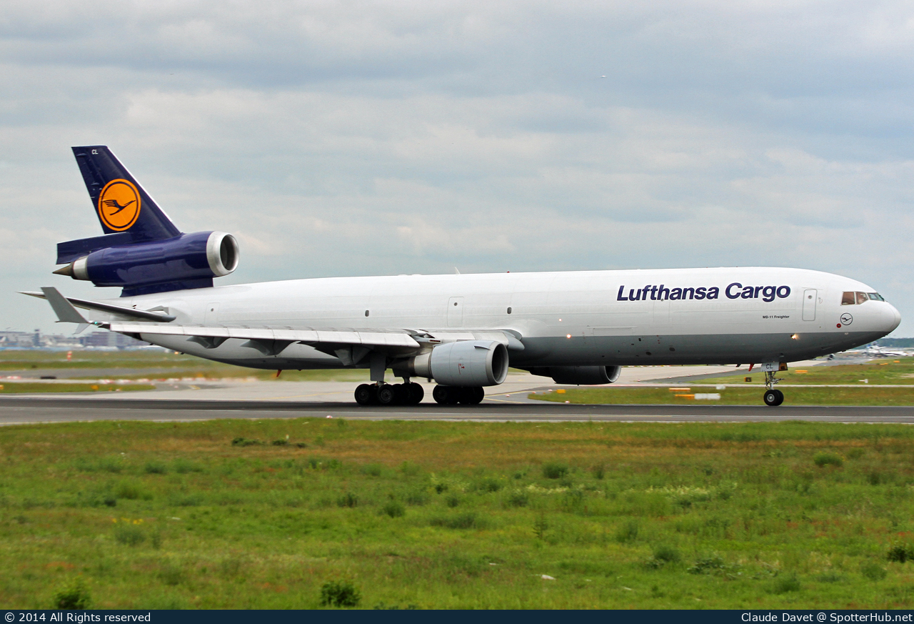 Photo of D-ALCL - McDonnell Douglas MD-11(F) operated by Lufthansa Cargo