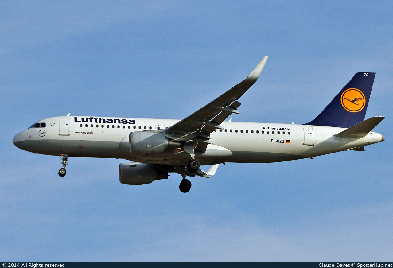 Photo of D-AIZQ - Airbus A320-214 operated by Lufthansa
