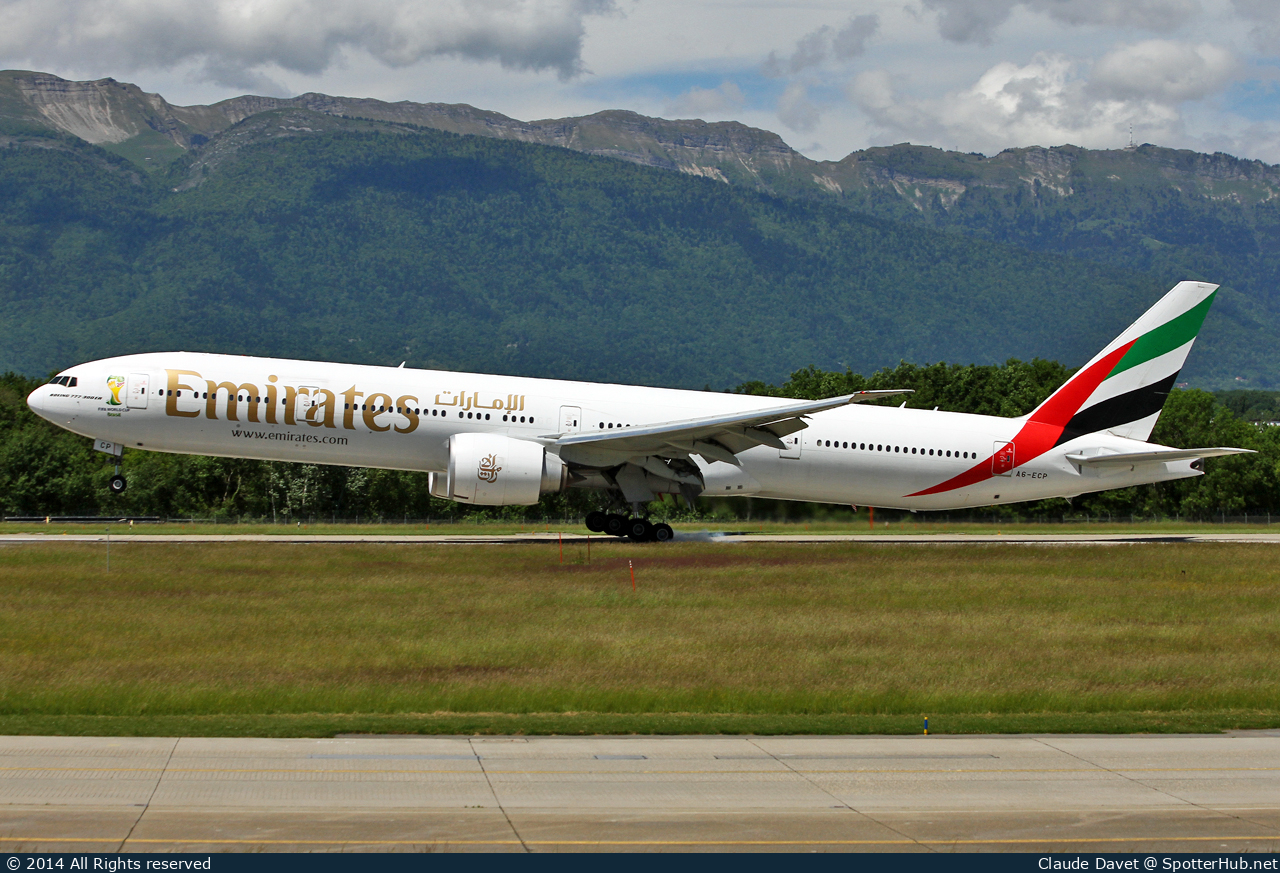 Photo of A6-ECP - Boeing 777-36N(ER) operated by Emirates