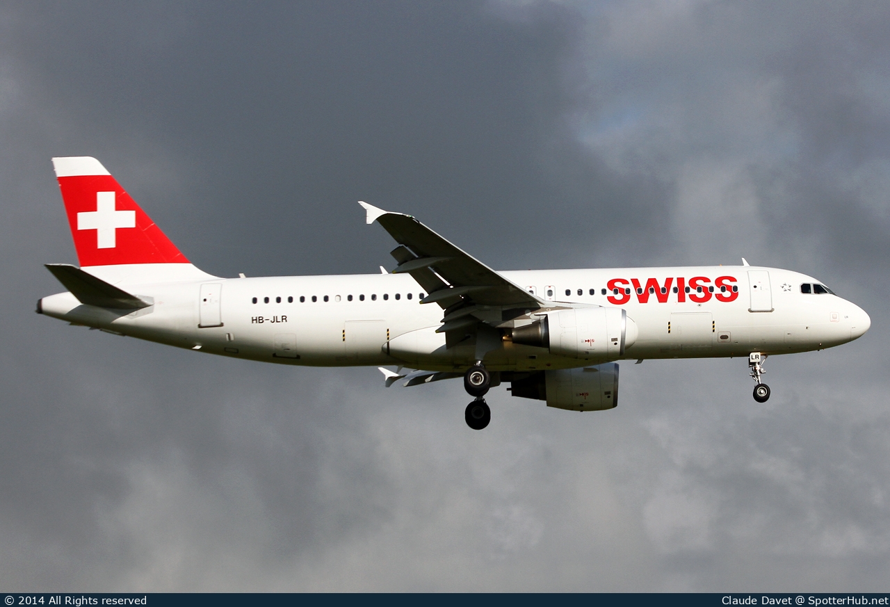 Photo of HB-JLR - Airbus A320-214 operated by Swiss International Air Lines