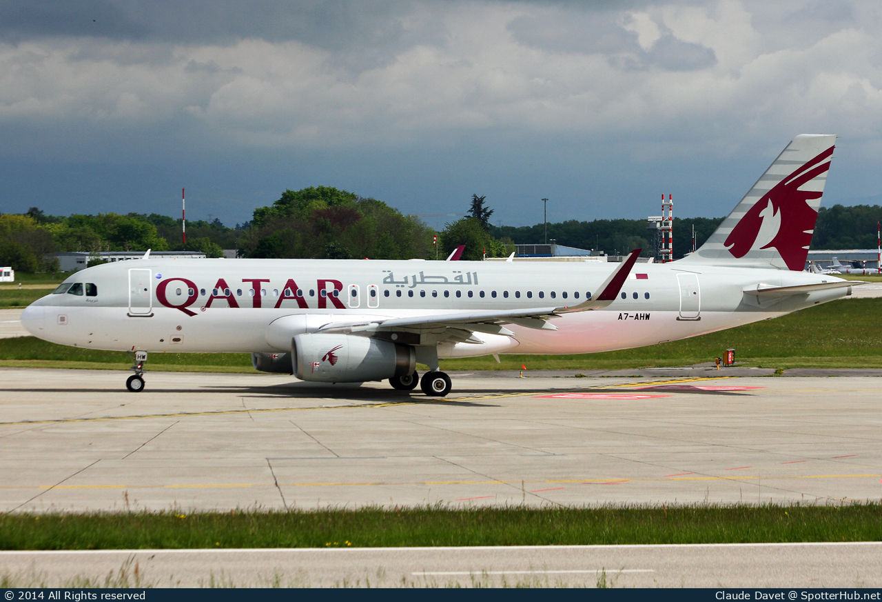 Photo of A7-AHW - Airbus A320-232 operated by Qatar Airways