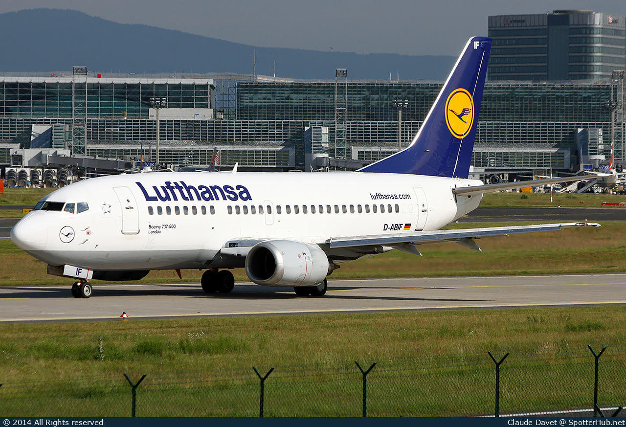 Photo of D-ABIF - Boeing 737-530 operated by Lufthansa