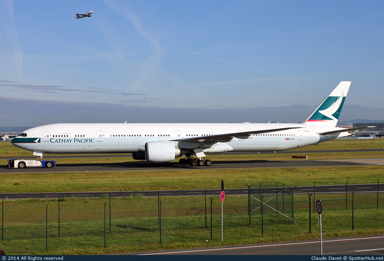 Photo of B-KPG - Boeing 777-367(ER) operated by Cathay Pacific Airways