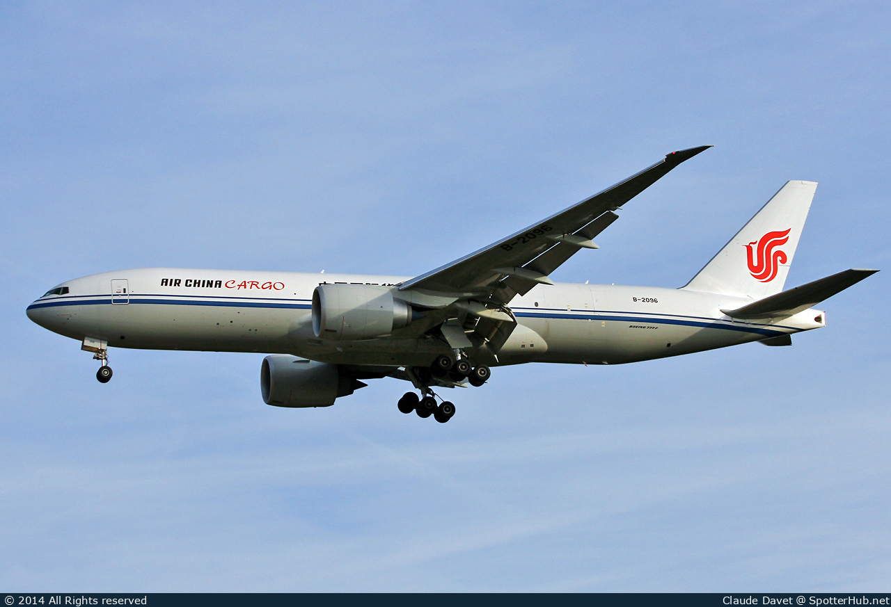 Photo of B-2096 - Boeing 777-FFT operated by Air China Cargo
