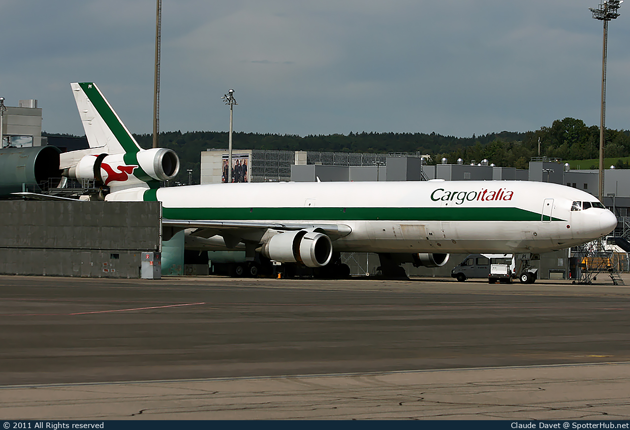 Photo of EI-UPI - McDonnell Douglas MD-11(F) operated by Cargoitalia