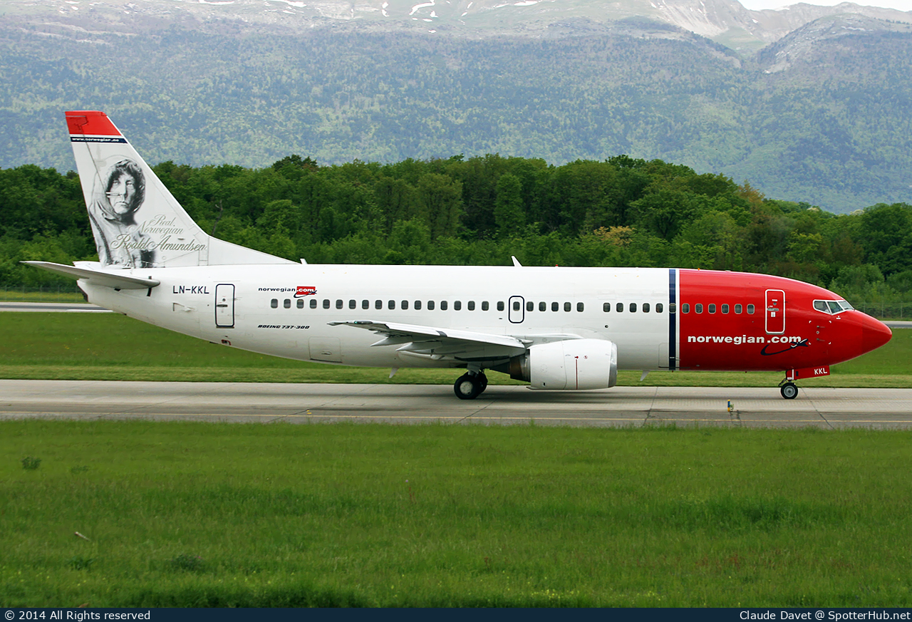 Photo of LN-KKL - Boeing 737-36N operated by Norwegian Air Shuttle