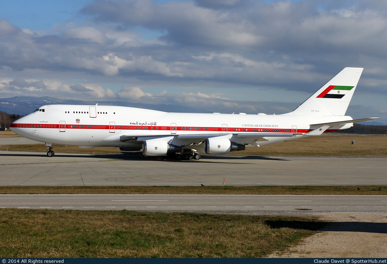 Photo of A6-YAS - Boeing 747-4F6 operated by United Arab Emirates Presidential Flight