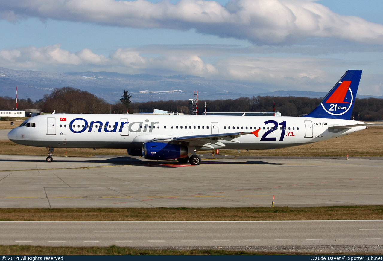 Photo of TC-OBR - Airbus A321-231 operated by Onur Air
