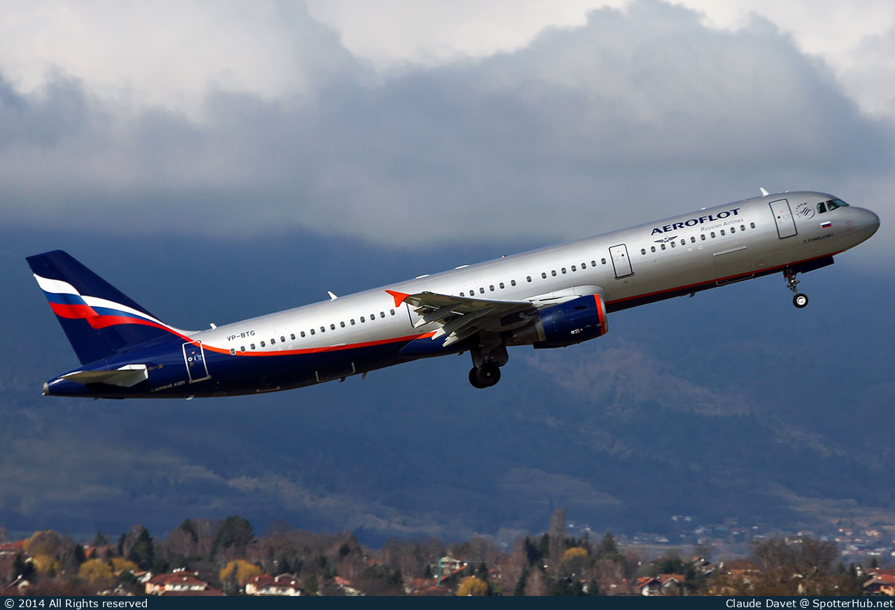 Photo of VP-BTG - Airbus A321-211 operated by Aeroflot