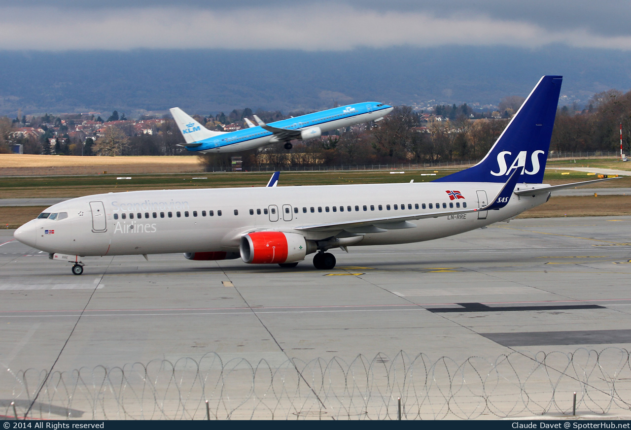 Photo of LN-RRE - Boeing 737-85P operated by SAS Scandinavian Airlines