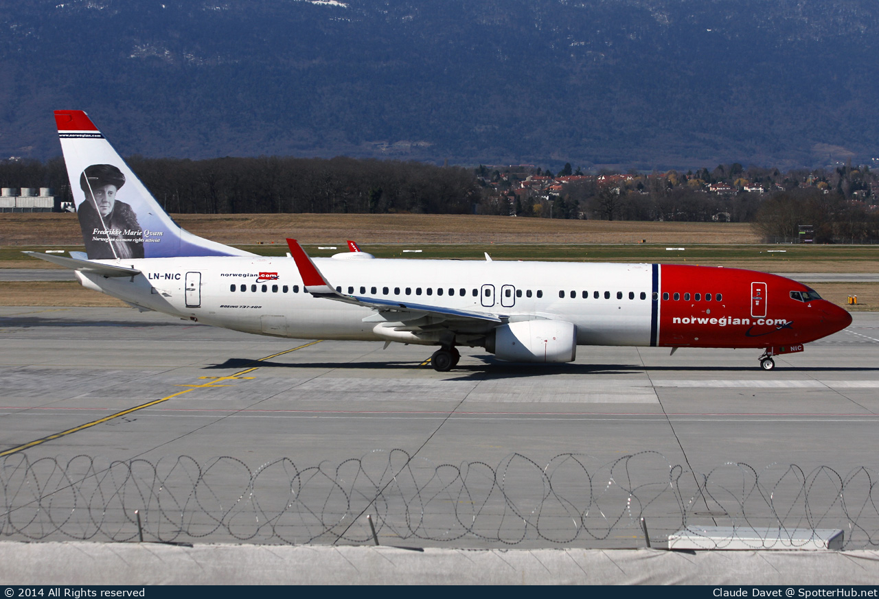 Photo of LN-NIC - Boeing 737-8JP operated by Norwegian Air Shuttle
