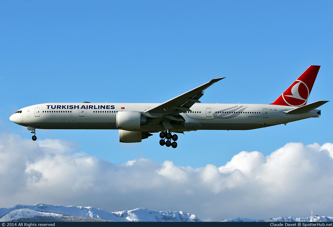 Photo of TC-JJG - Boeing 777-3F2(ER) operated by Turkish Airlines