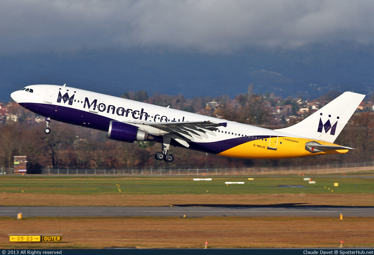 Photo of G-MAJS - Airbus A300B4-605R operated by Monarch Airlines