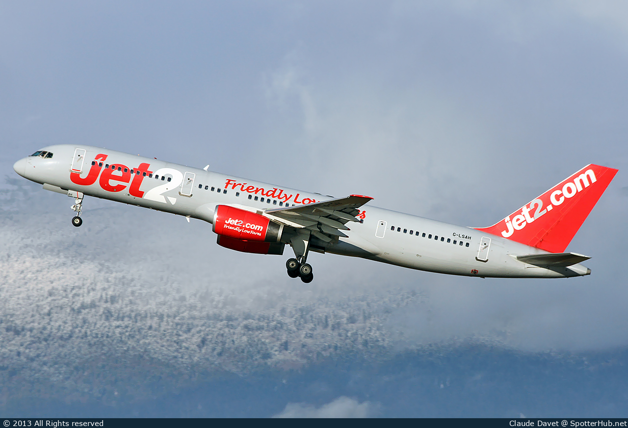 Photo of G-LSAH - Boeing 757-21B operated by Jet2