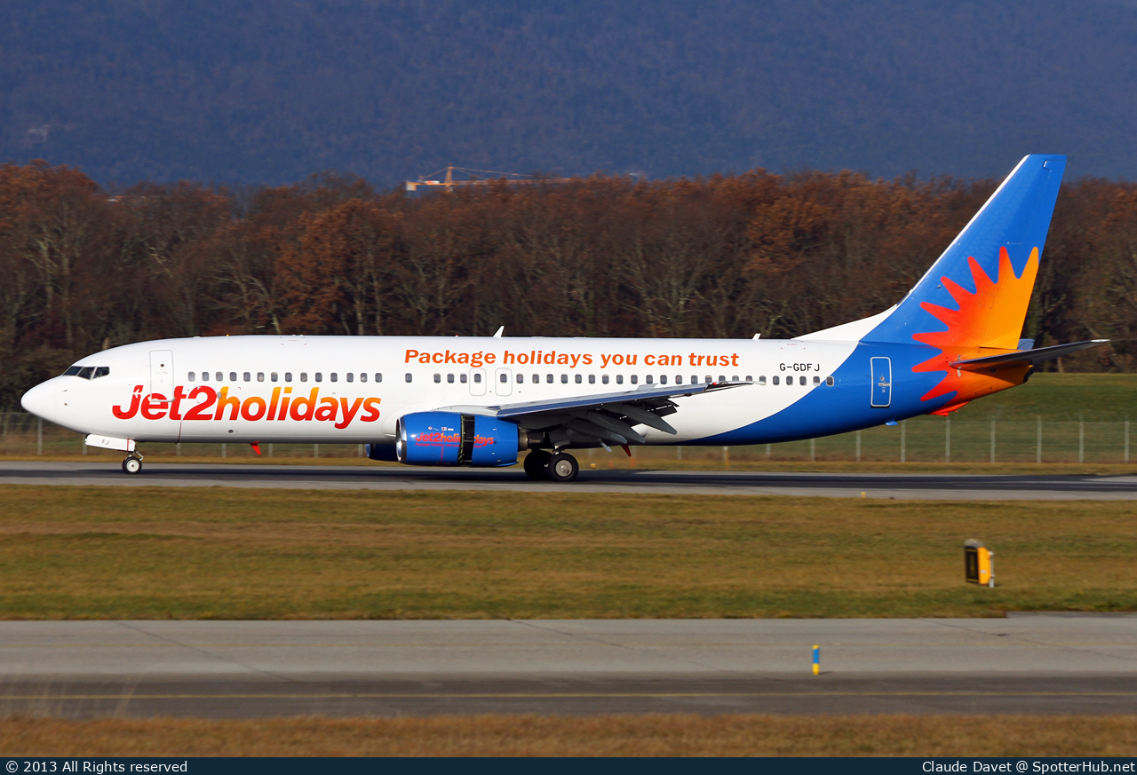 Photo of G-GDFJ - Boeing 737-804 operated by Jet2