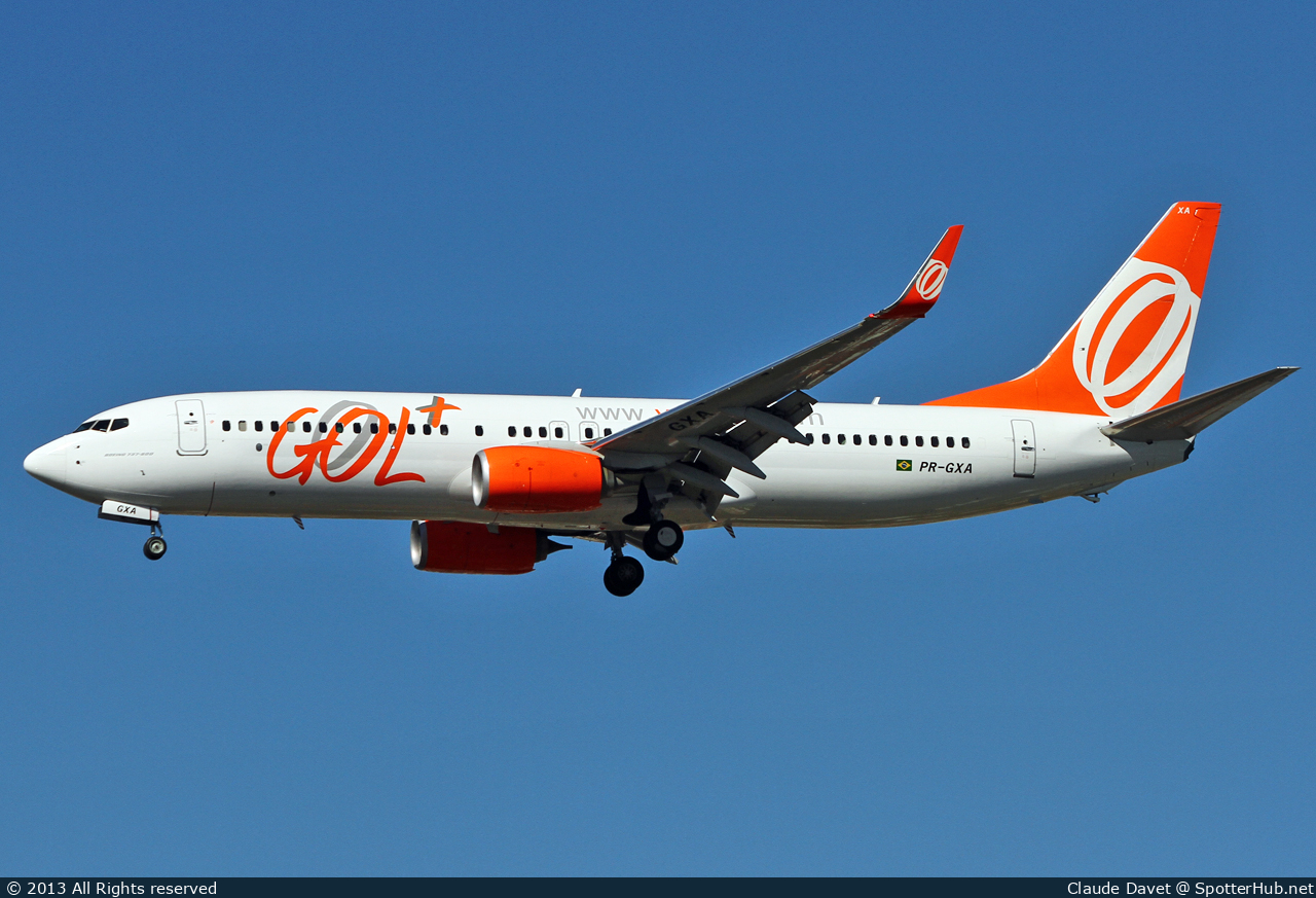 Photo of PR-GXA - Boeing 737-8EH operated by GOL Linhas Aéreas