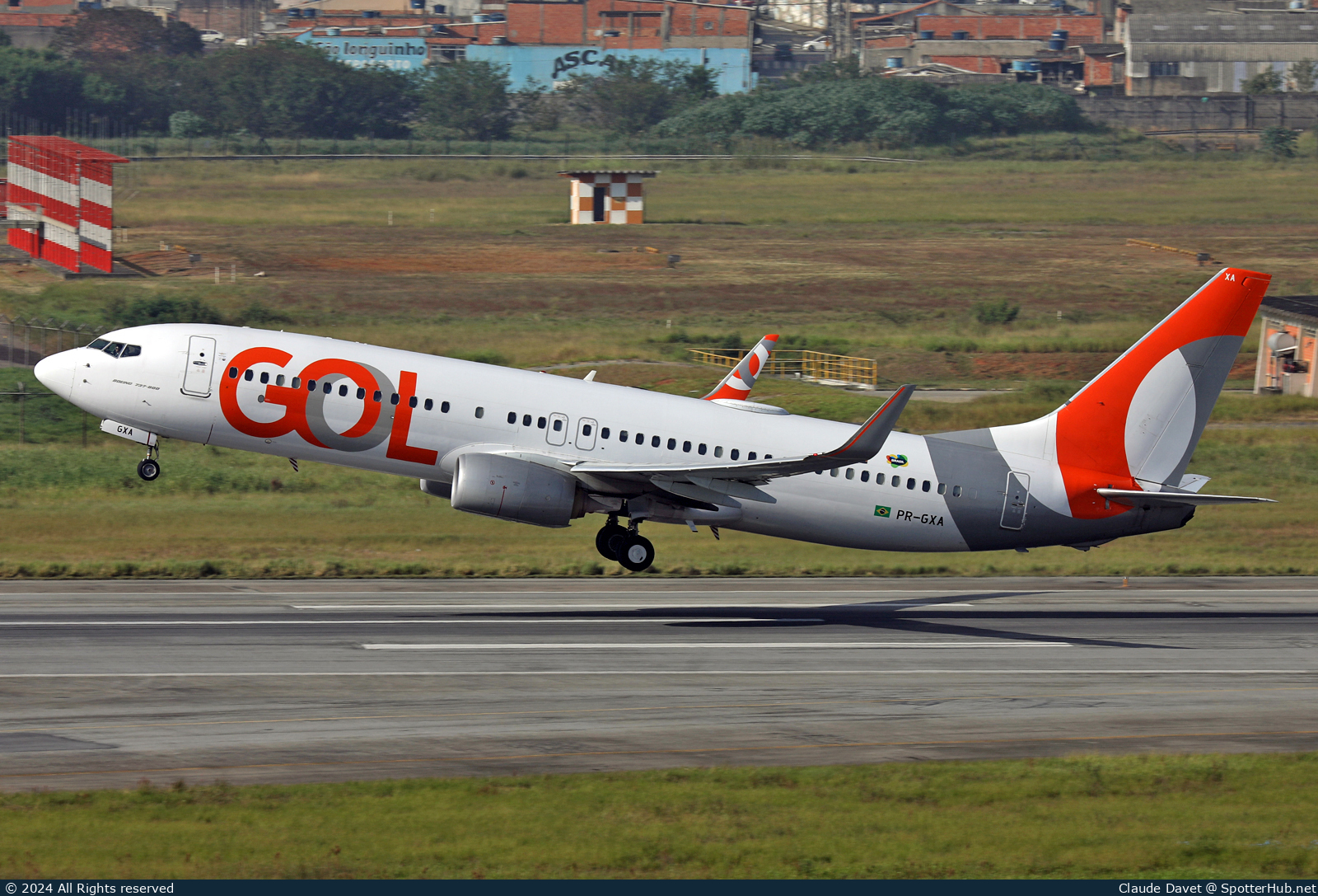 Photo of PR-GXA - Boeing 737-8EH operated by GOL Linhas Aéreas