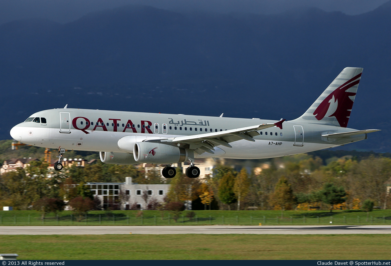 Photo of A7-AHP - Airbus A320-232 operated by Qatar Airways