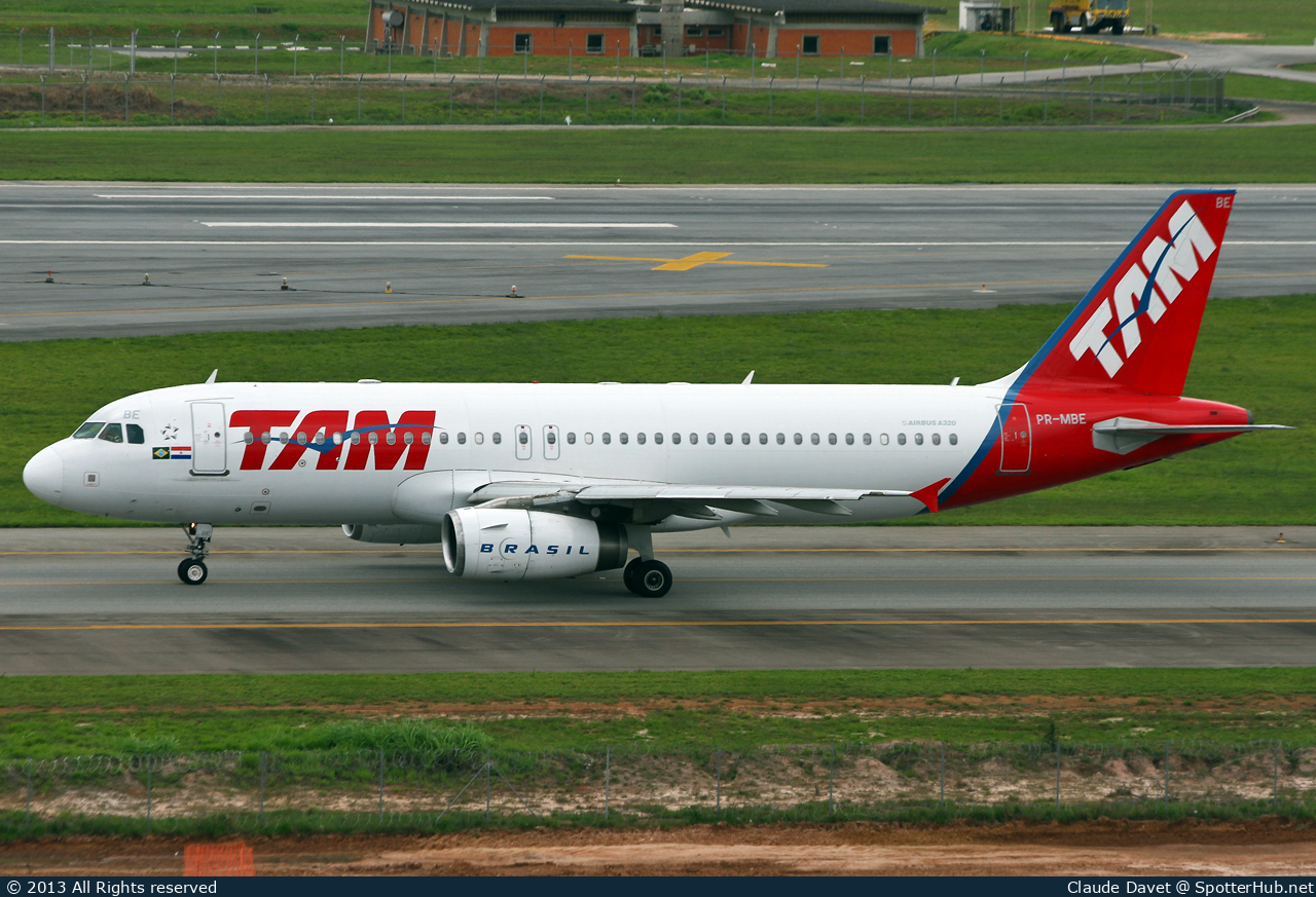 Photo of PR-MBE - Airbus A320-232 operated by TAM Linhas Aéreas