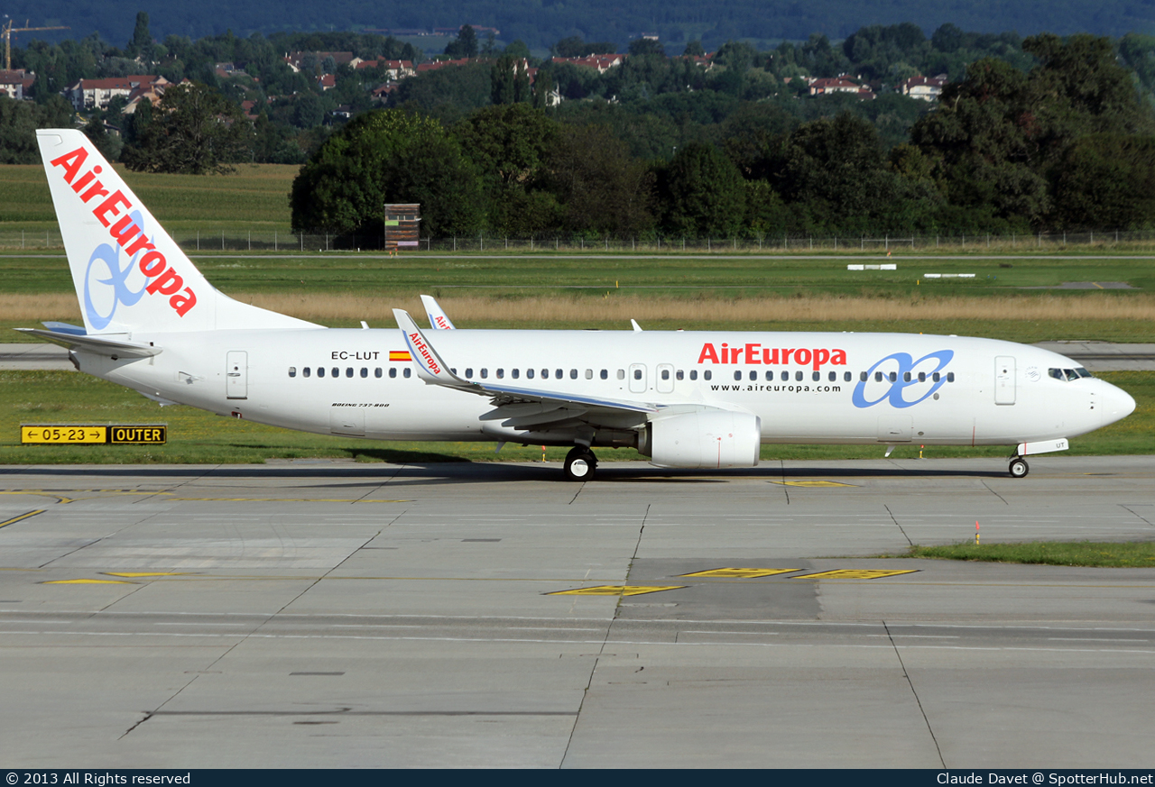 Photo of EC-LUT - Boeing 737-85P operated by Air Europa
