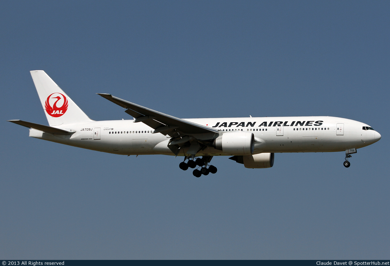 Photo of JA709J - Boeing 777-246(ER) operated by Japan Airlines