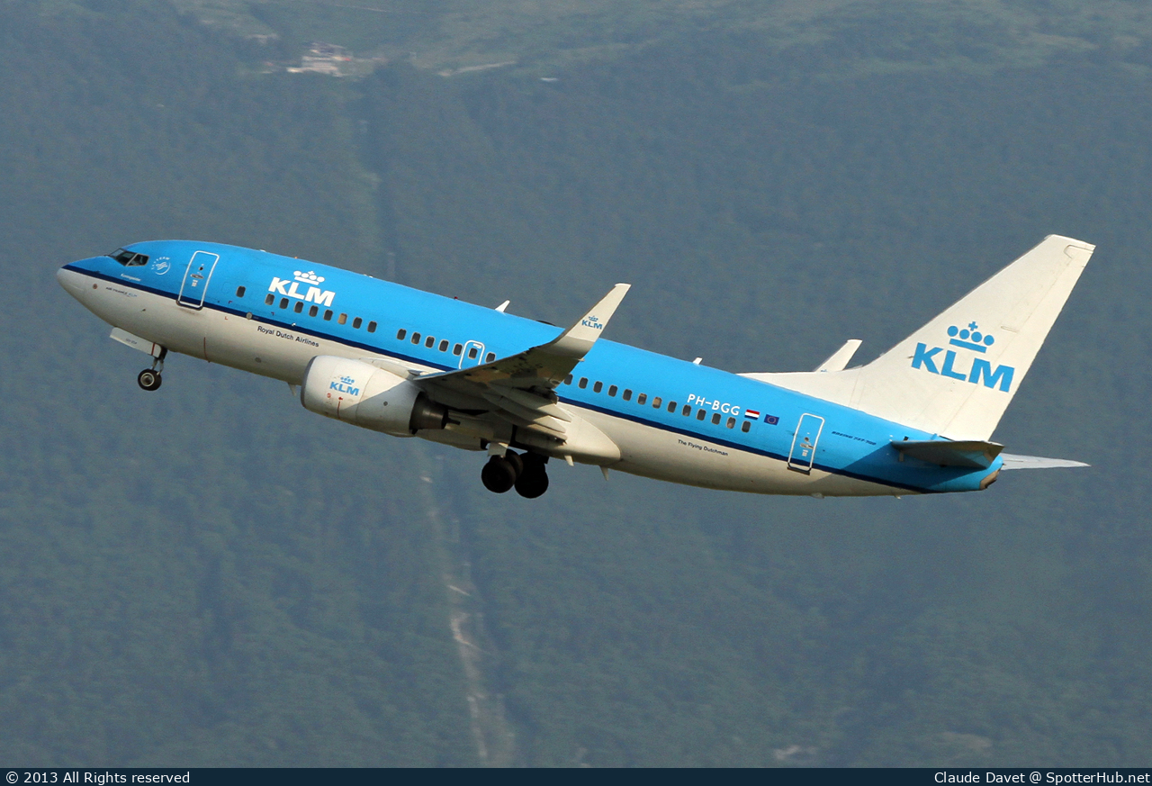 Photo of PH-BGG - Boeing 737-7K2 operated by KLM Royal Dutch Airlines