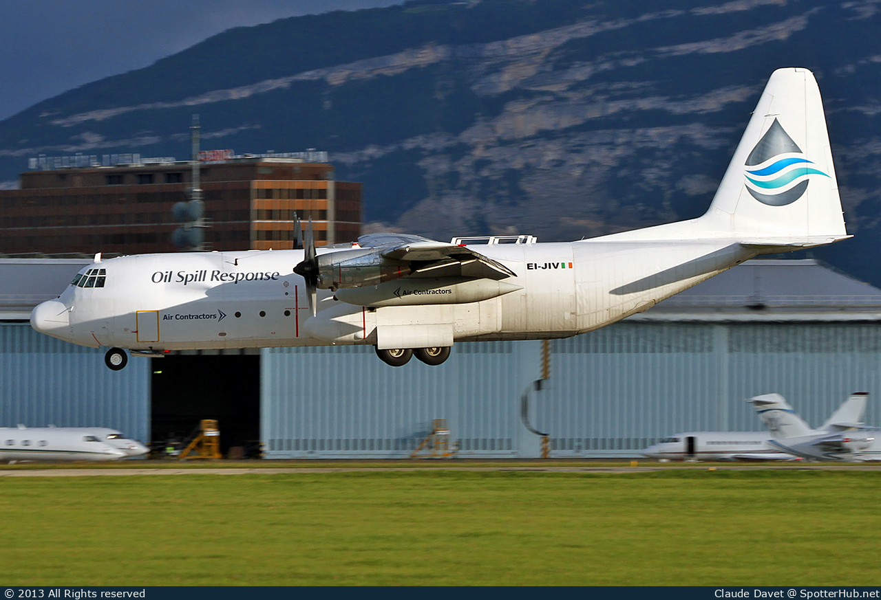 Photo of EI-JIV - Lockheed L-100-30 Hercules operated by Air Contractors