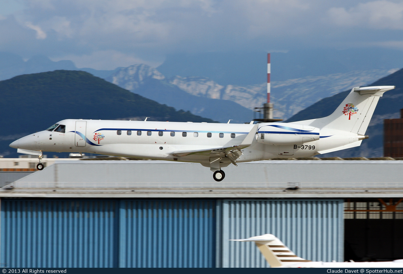 Photo of B-3799 - Embraer Legacy 650 operated by Donghai Jet