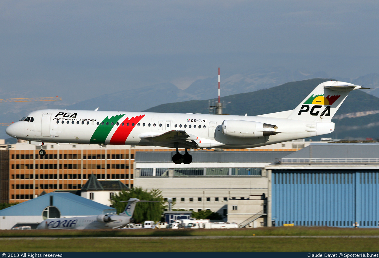 Photo of CS-TPE - Fokker 100 operated by Portugália Airlines