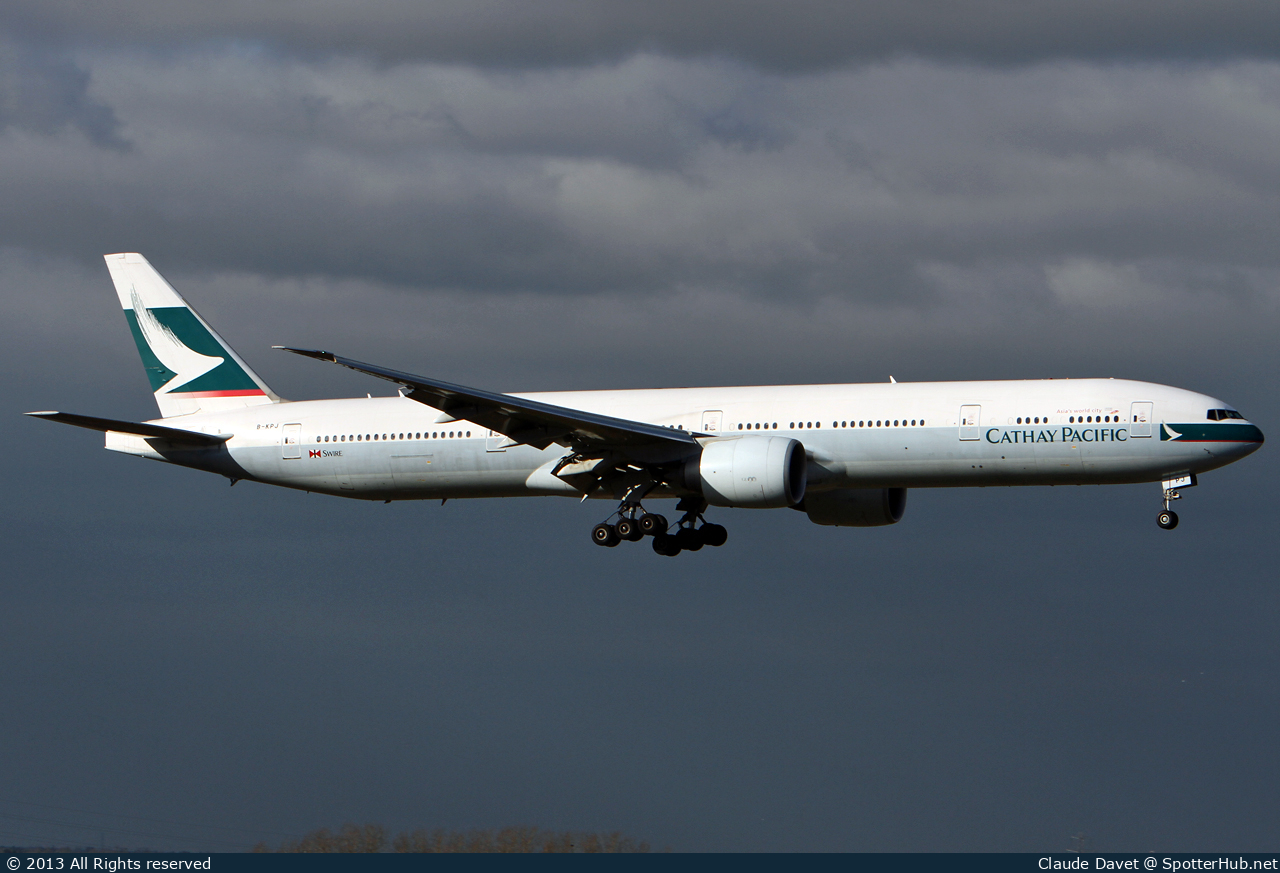 Photo of B-KPJ - Boeing 777-367(ER) operated by Cathay Pacific Airways
