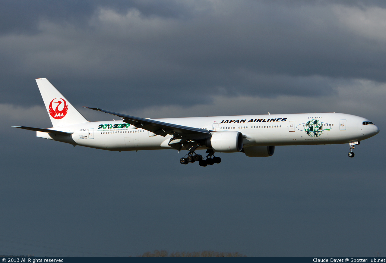 Photo of JA734J - Boeing 777-346(ER) operated by Japan Airlines