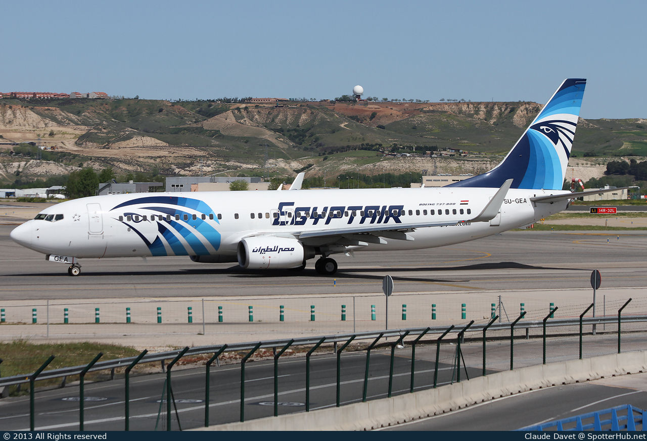 Photo of SU-GEA - Boeing 737-866 operated by Egyptair