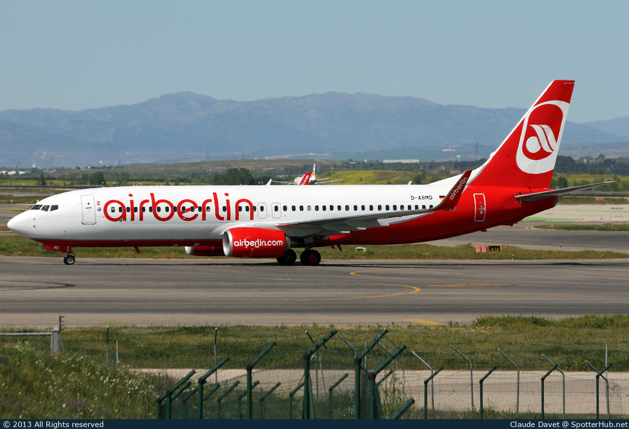 Photo of D-ABMD - Boeing 737-86J operated by Air Berlin