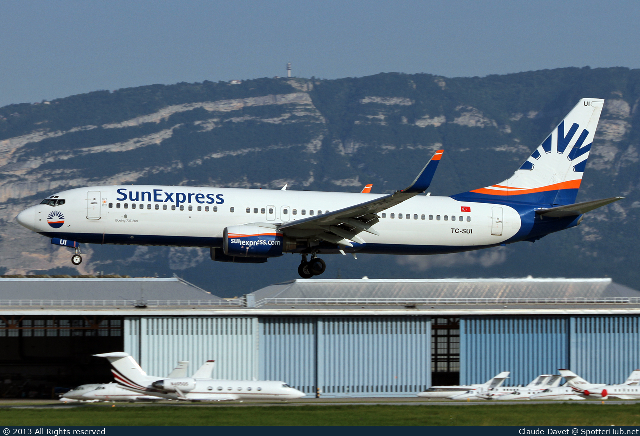 Photo of TC-SUI - Boeing 737-8CX operated by SunExpress