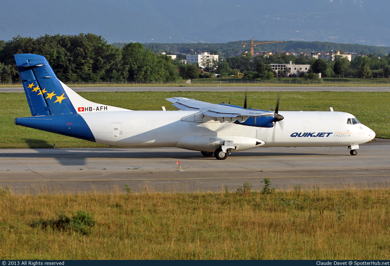 Photo of HB-AFH - ATR 72-202(F) operated by Farnair Switzerland