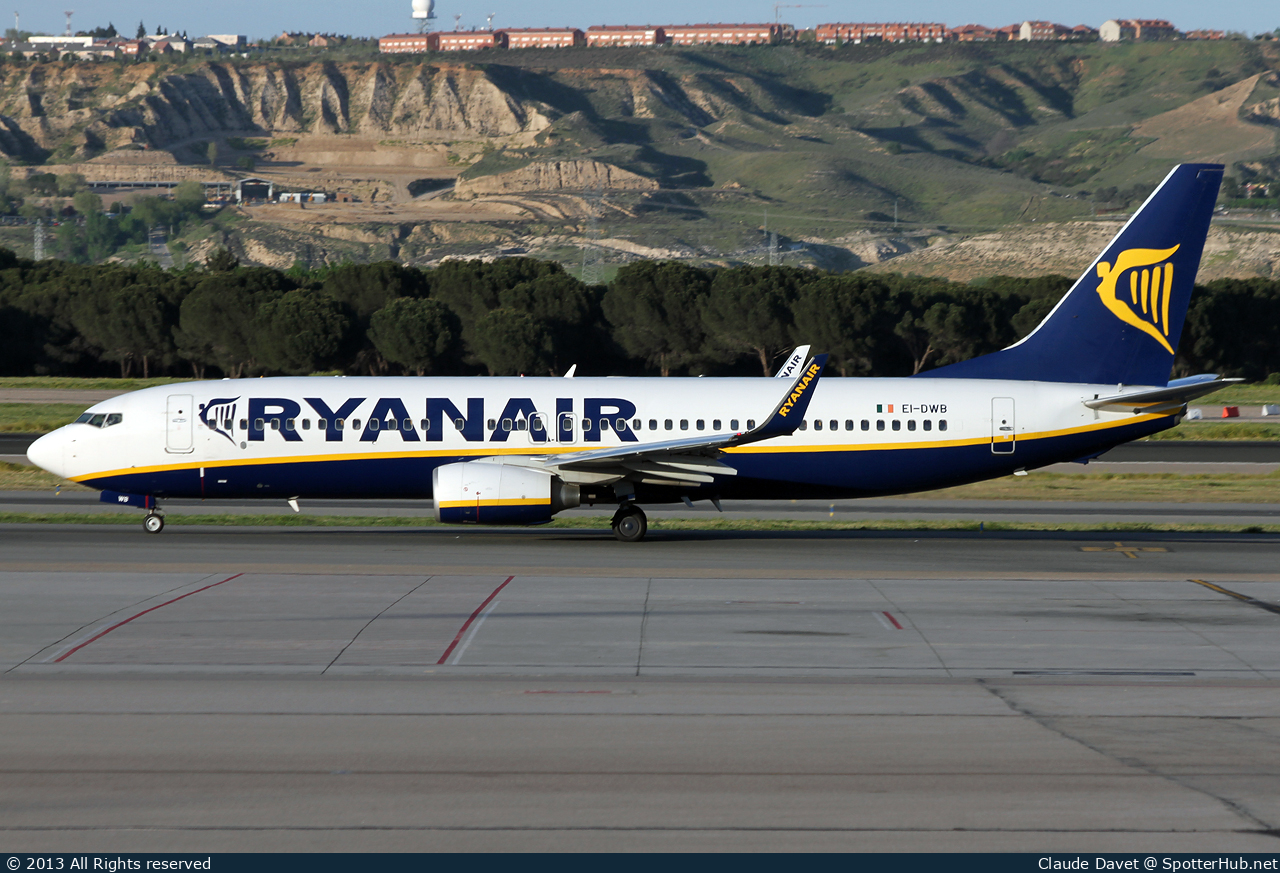 Photo of EI-DWB - Boeing 737-8AS operated by Ryanair