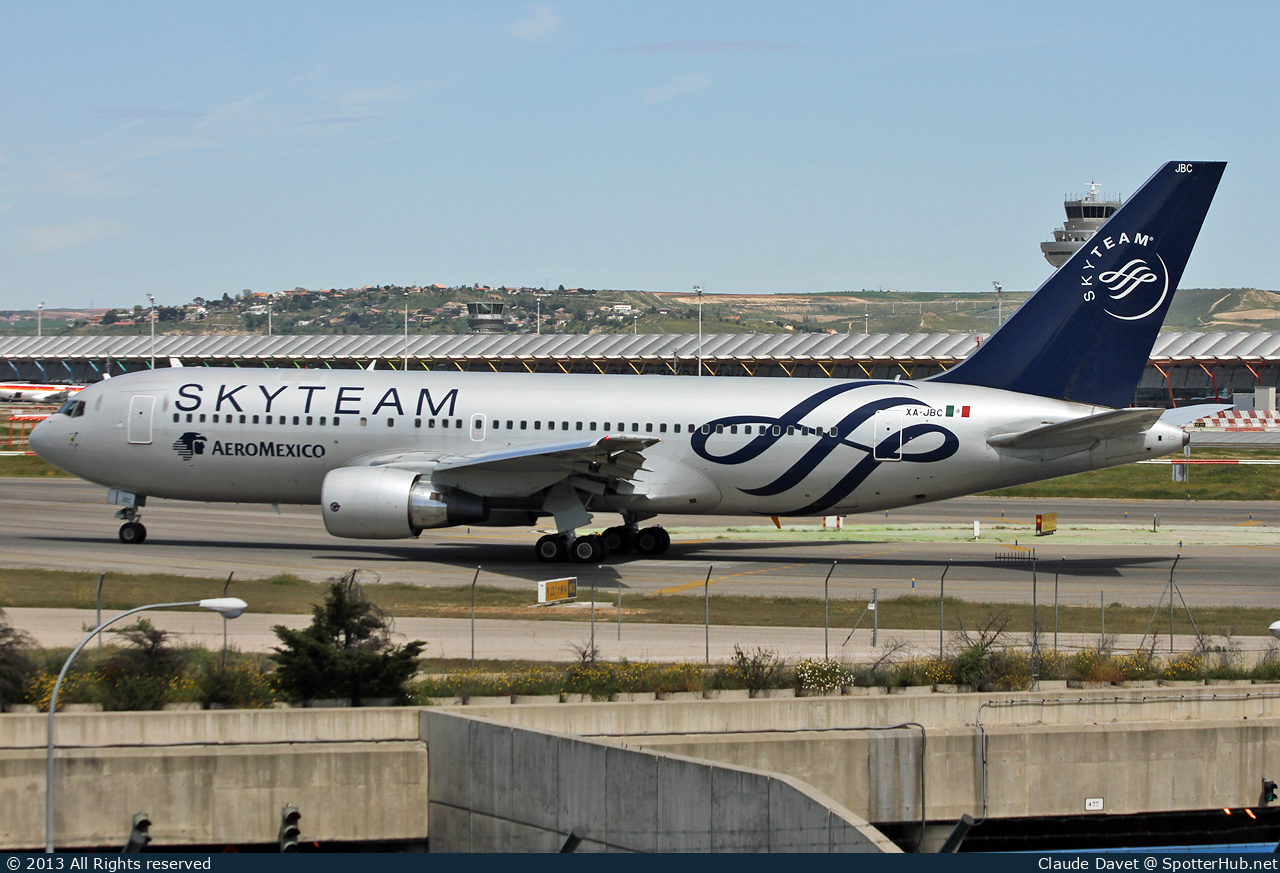 Photo of XA-JBC - Boeing 767-284(ER) operated by Aeroméxico