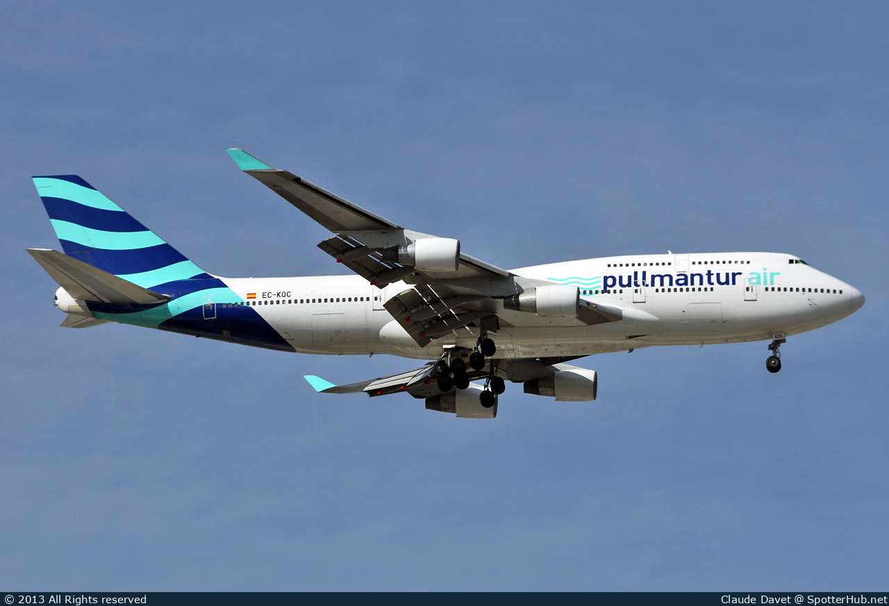 Photo of EC-KQC - Boeing 747-412 operated by Pullmantur Air