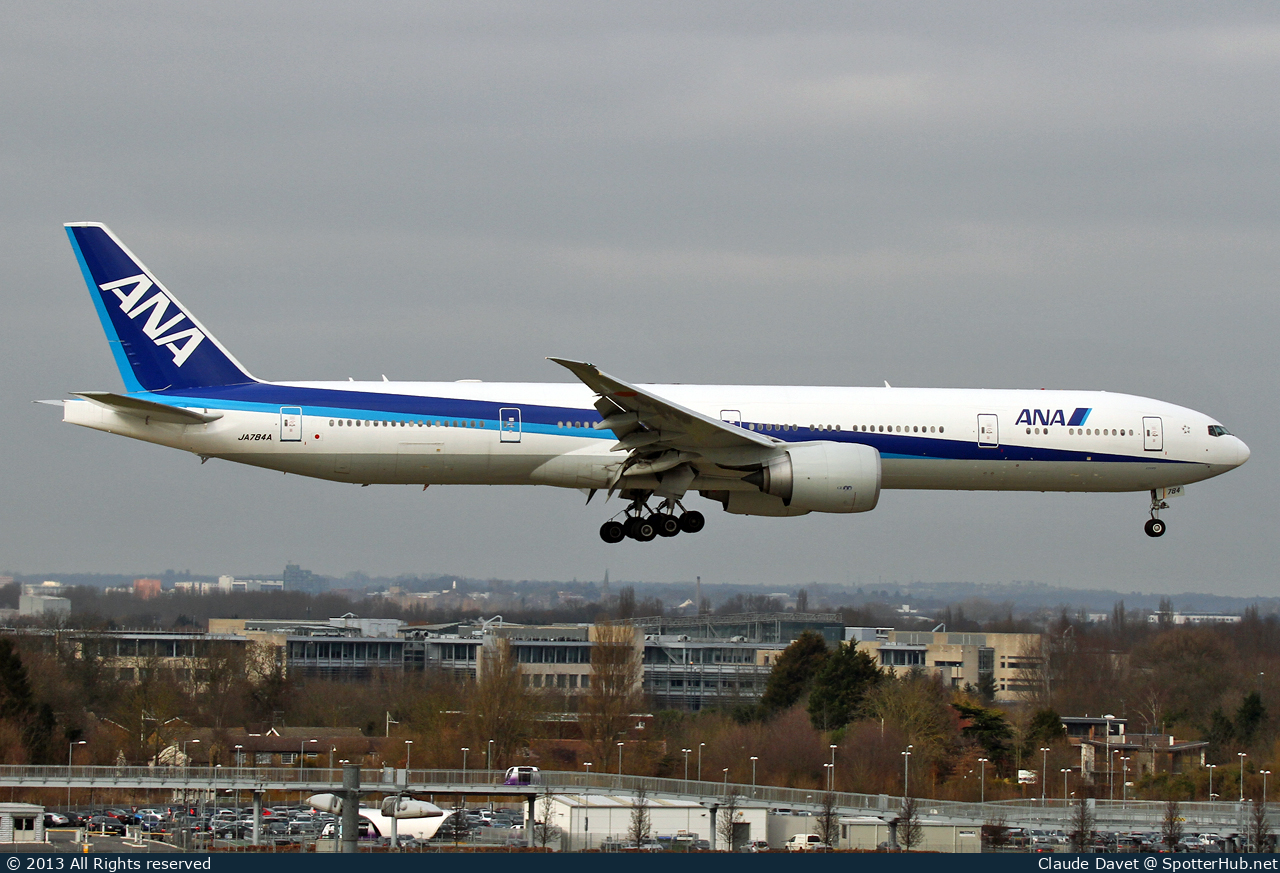 Photo of JA784A - Boeing 777-381(ER) operated by ANA All Nippon Airways