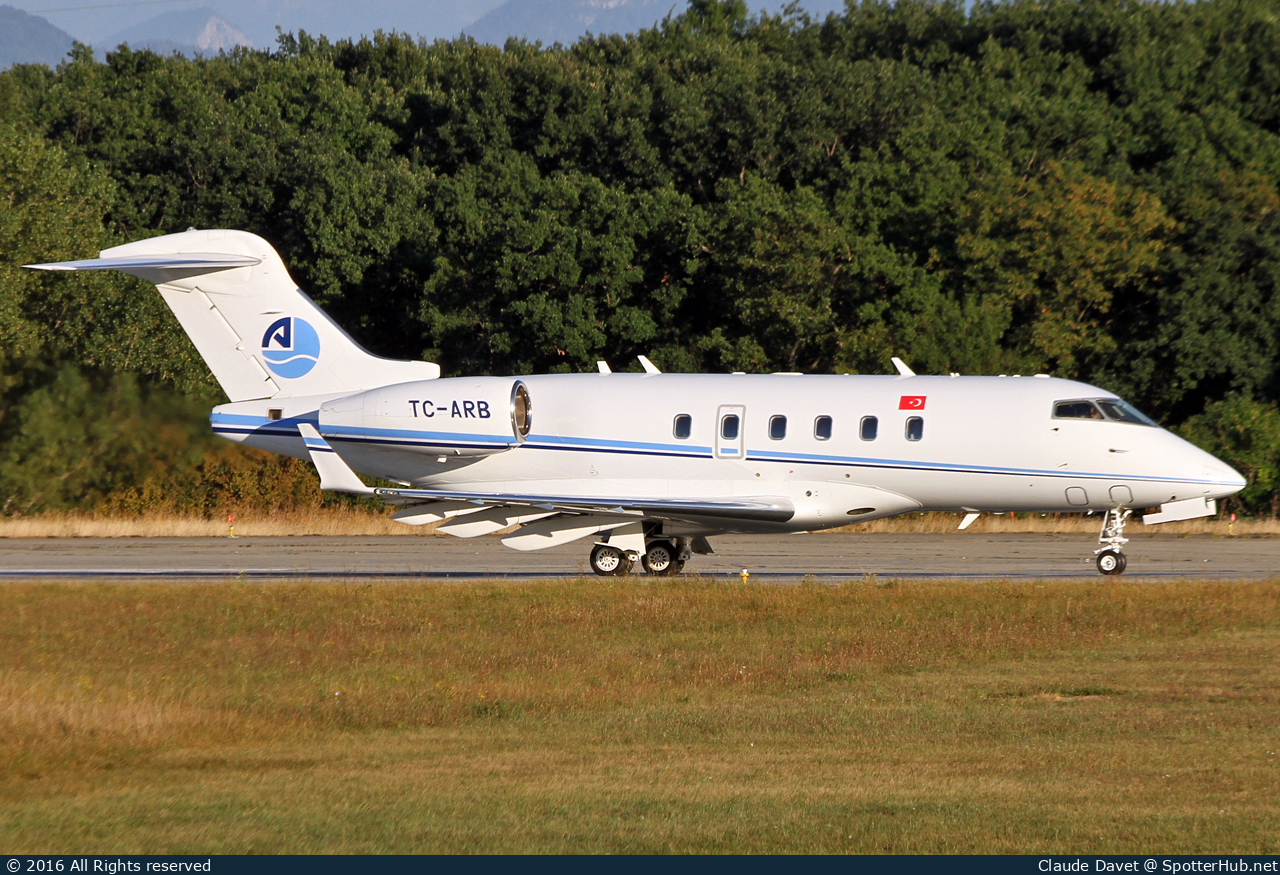 Photo of TC-ARB - Bombardier Challenger 300 operated by Arkasair Havacılık