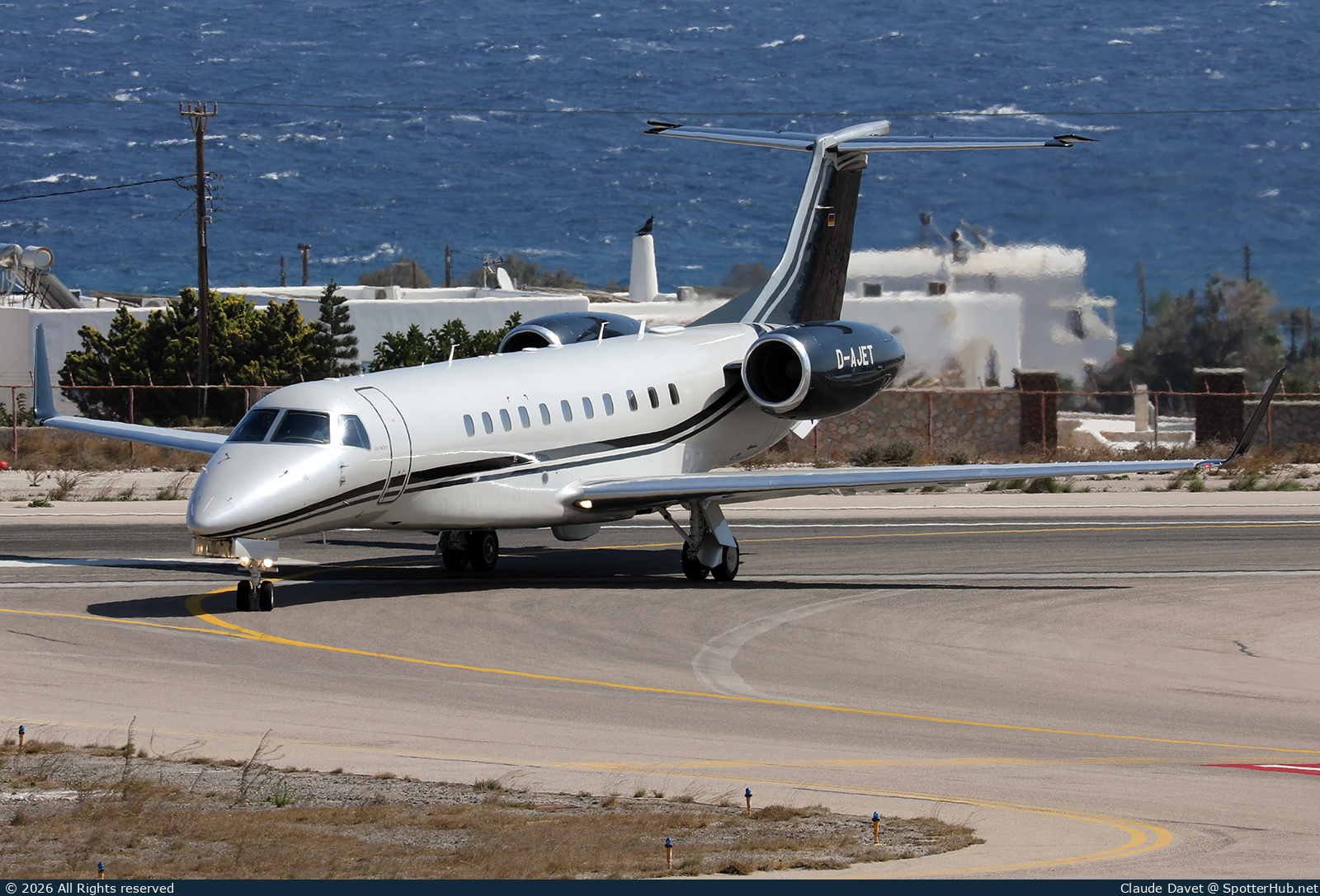 Photo of D-AJET - Embraer Legacy 650E operated by VistaJet Germany