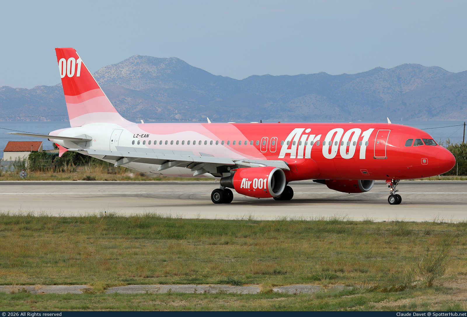 Photo of LZ-EAN - Airbus A320-214 operated by Air 001 (opb Electra Airways)