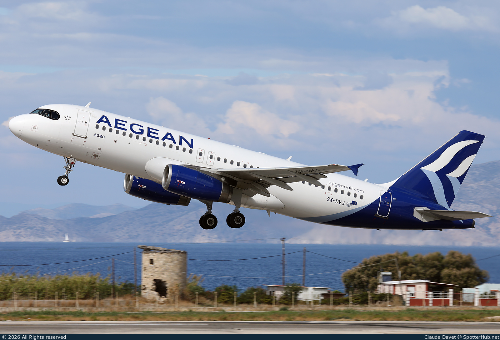 Photo of SX-DVJ - Airbus A320-232 operated by Aegean Airlines