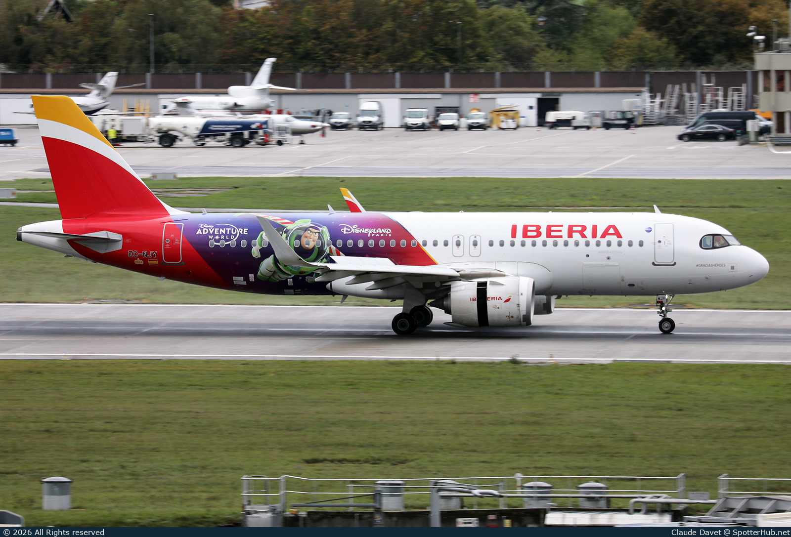 Photo of EC-NJY - Airbus A320-251N operated by Iberia