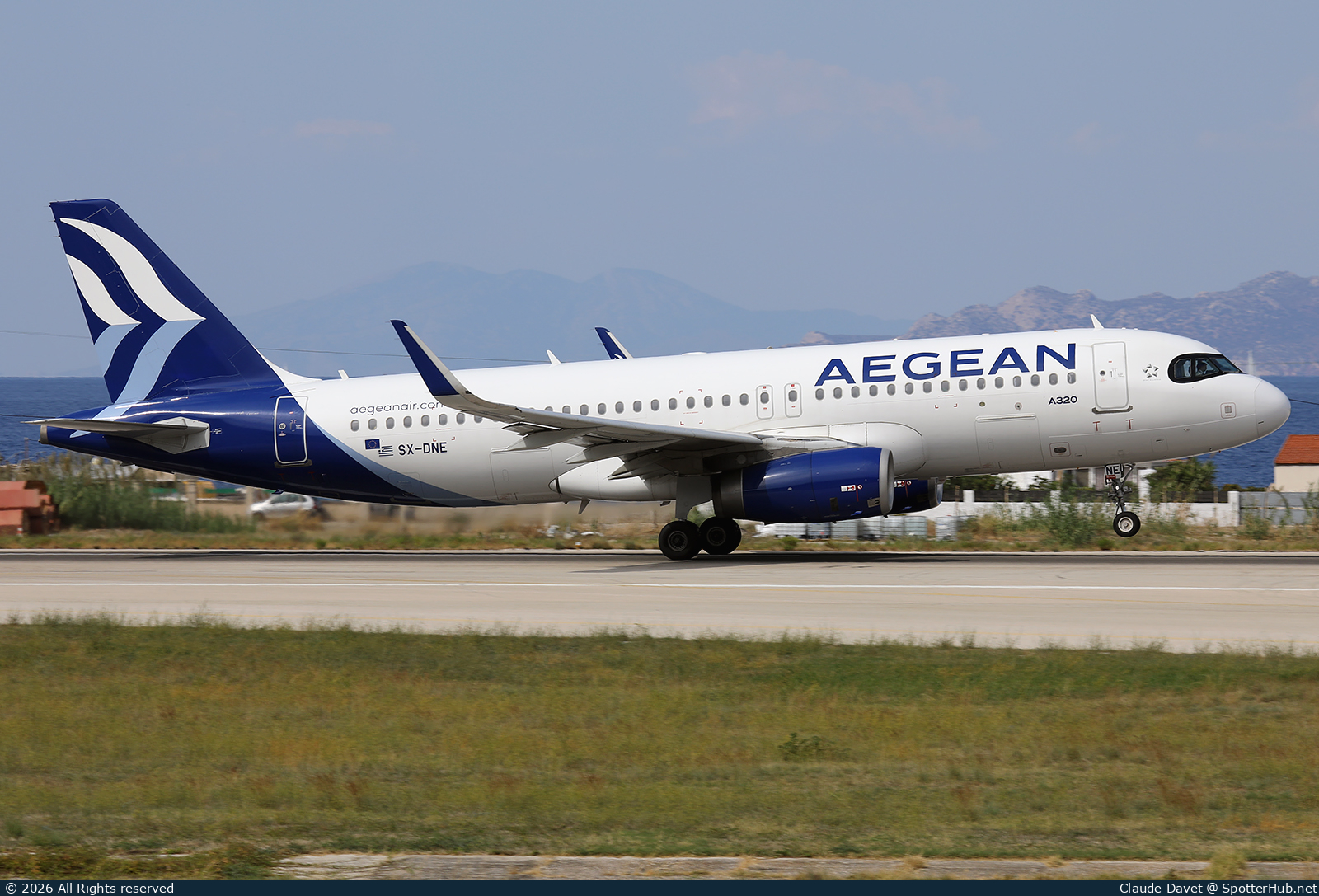 Photo of SX-DNE - Airbus A320-232 operated by Aegean Airlines