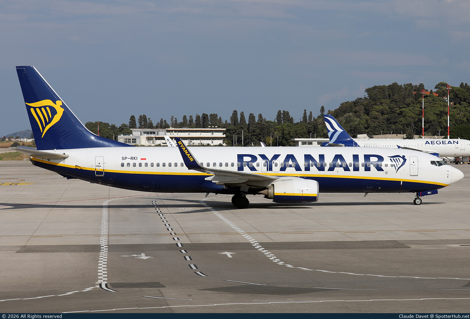Photo of SP-RKI - Boeing 737-8AS operated by Ryanair (opb Buzz)