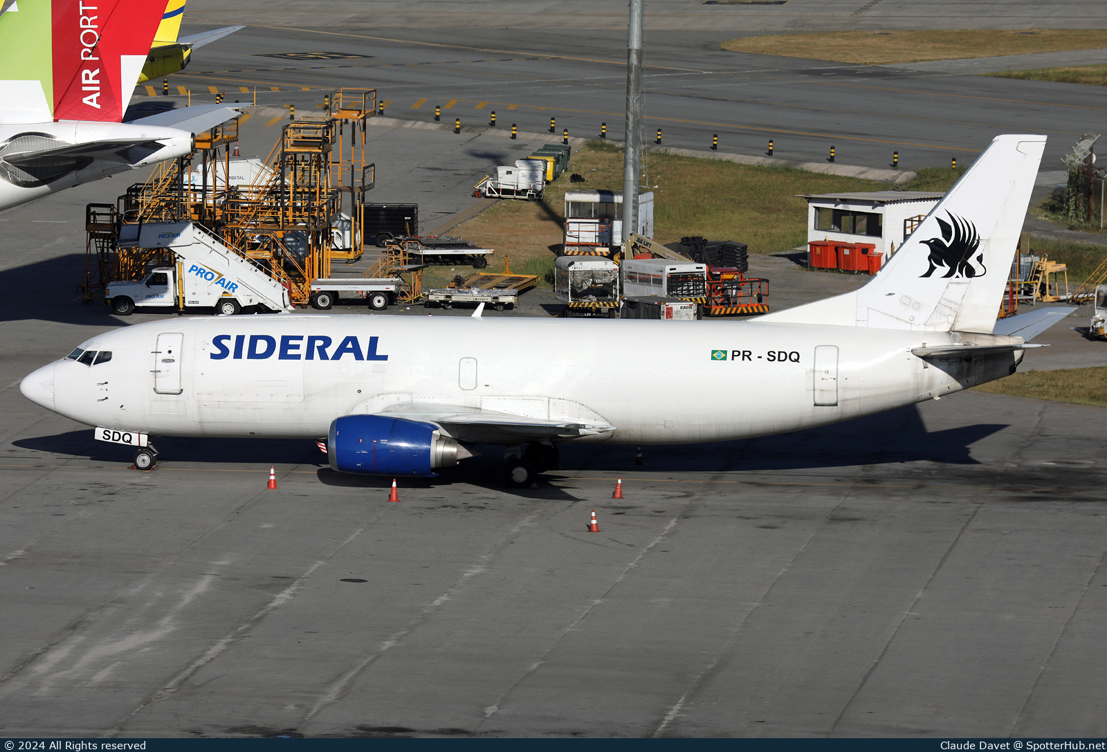Photo of PR-SDQ - Boeing 737-3M8(BDSF) operated by Sideral Linhas Aéreas