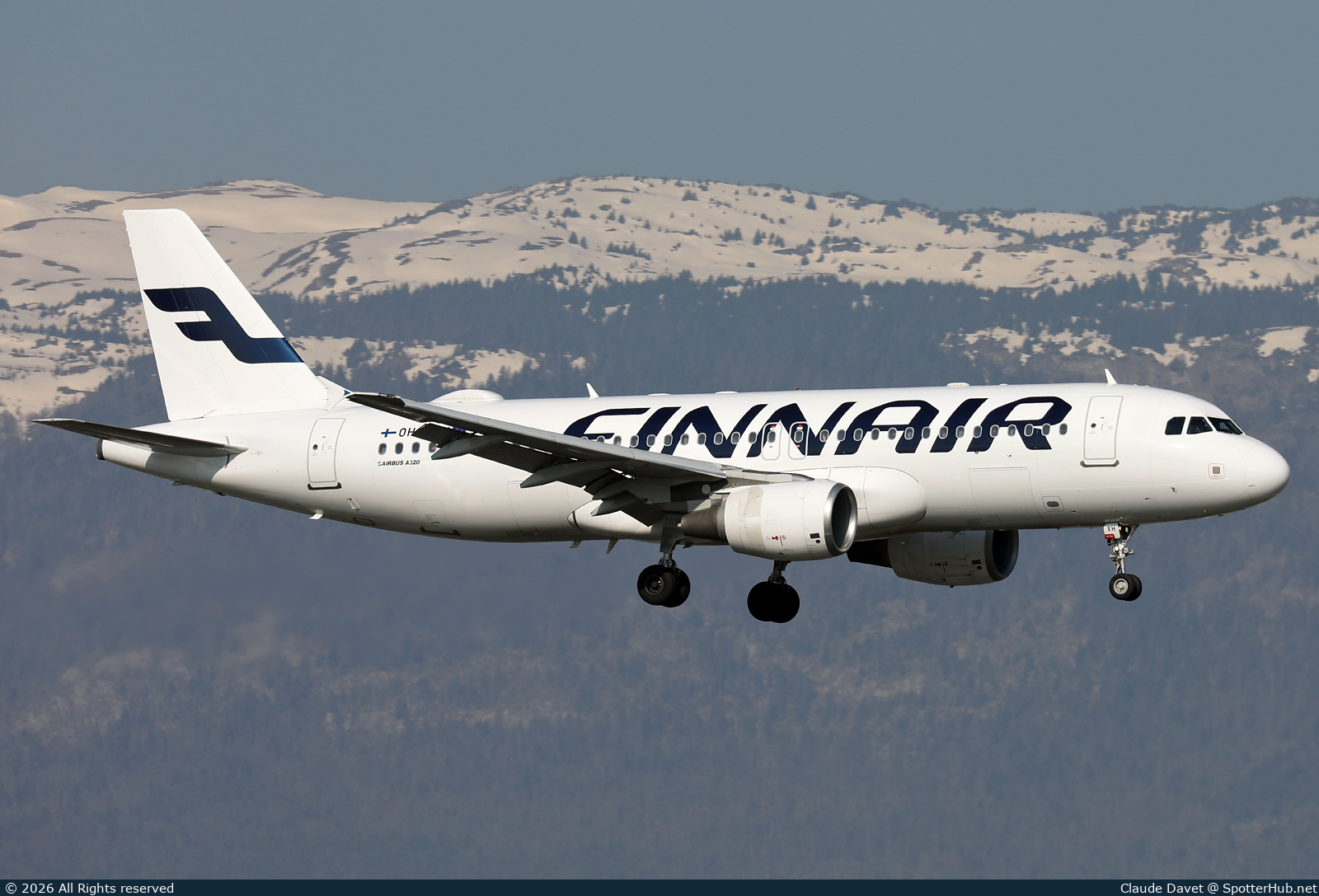 Photo of OH-LXH - Airbus A320-214 operated by Finnair
