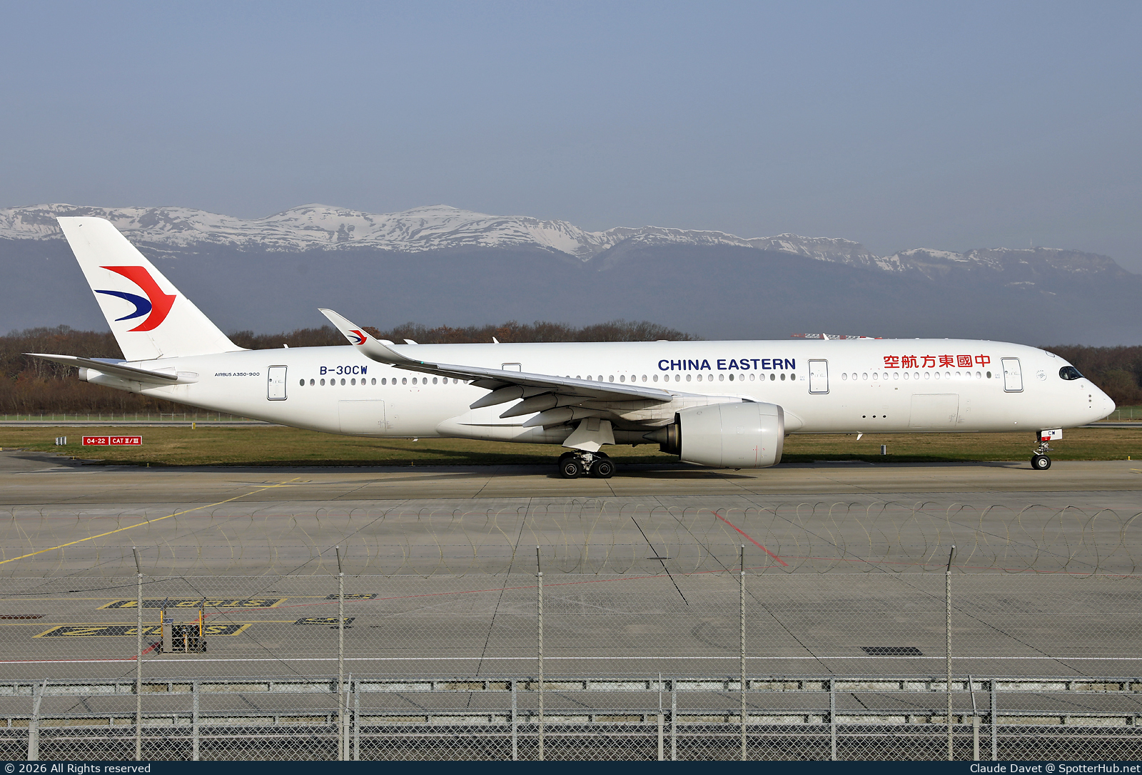 Photo of B-30CW - Airbus A350-941 operated by China Eastern Airlines